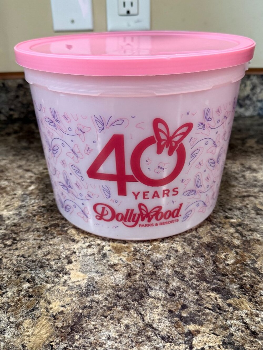 Dollywood 40 Years Pink Popcorn Bucket w Lid & Handle Souvenir